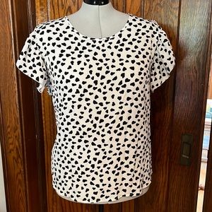 Heart blouse, fits like 3x